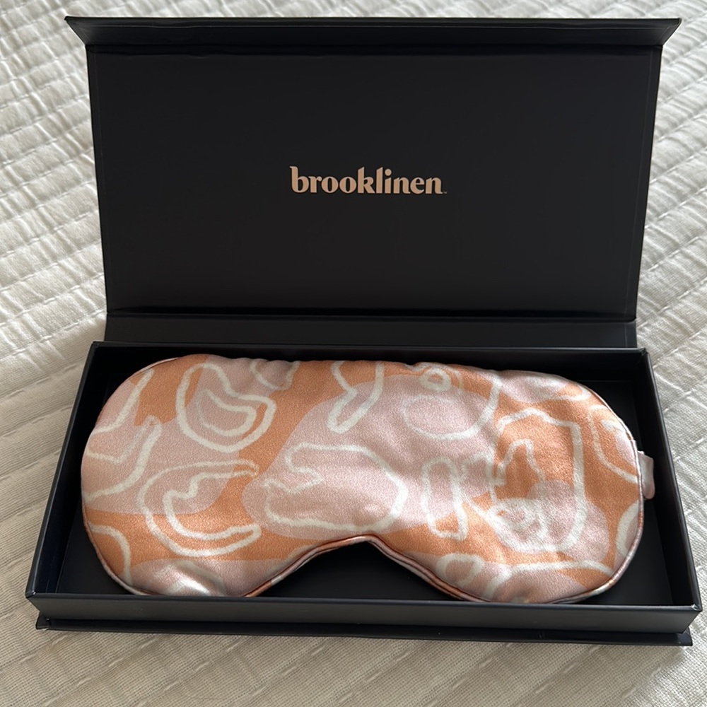 Brooklinen Mulberry Silk Eyemask